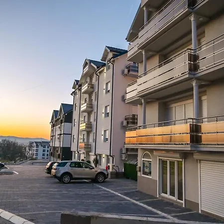 Suncani Breg 公寓 索科矿泉村