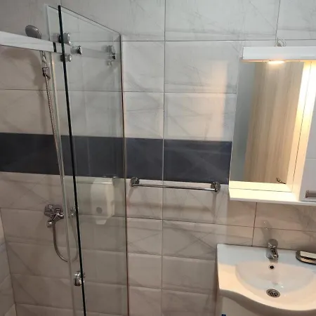 Suncani Breg 索科矿泉村